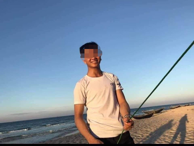 Nam sinh quên mình cứu 4 nữ sinh khi tắm biển được xem xét công nhận liệt sĩ 4 Nam sinh quên mình cứu 4 nữ sinh khi tắm biển được xem xét công nhận liệt sĩ 4