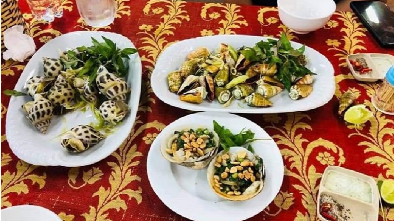 Bán 3,5 triệu đồng/kg tôm hùm cho du khách, nhà hàng ở Nha Trang bị xử lý 2 Bán 3,5 triệu đồng/kg tôm hùm cho du khách, nhà hàng ở Nha Trang bị xử lý 2