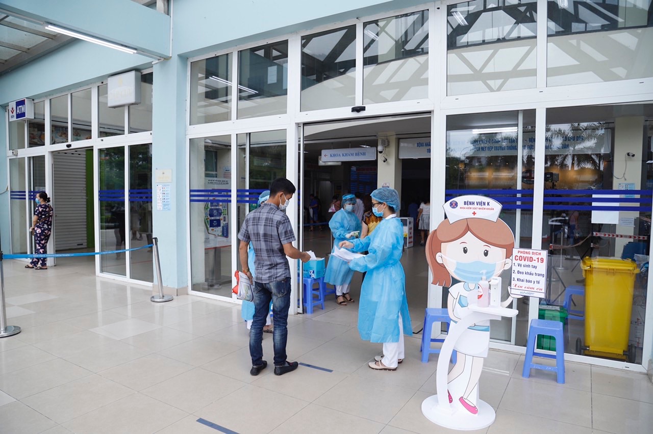 Bộ Y tế đề nghị nhân viên trong ngành không đi ăn tiệc buffet, hát karaoke 2 Bộ Y tế đề nghị nhân viên trong ngành không đi ăn tiệc buffet, hát karaoke 2