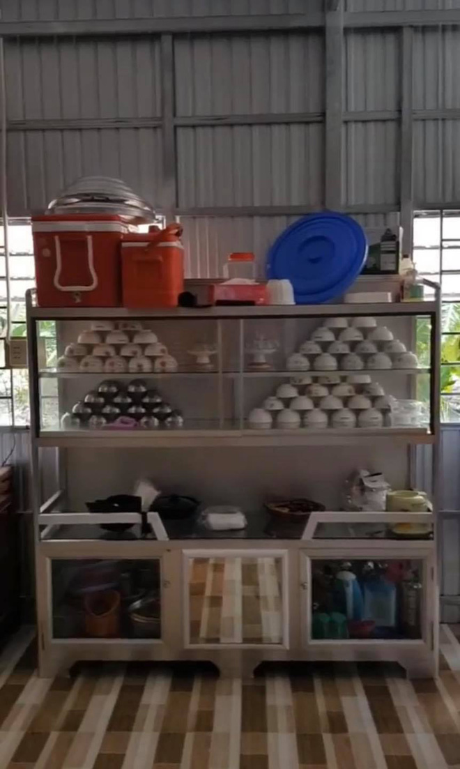 Khoe ảnh về thăm nhà người yêu, mẹ chàng trai nhìn cảnh căn bếp liền giục cưới gấp 2 Khoe ảnh về thăm nhà người yêu, mẹ chàng trai nhìn cảnh căn bếp liền giục cưới gấp 2