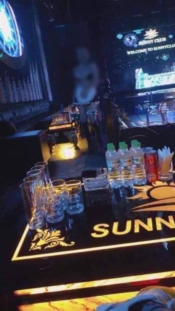 Bar-karaoke Sunny bị nghi lộ clip nhạy cảm, Công an Vĩnh Phúc vào cuộc 2 Bar-karaoke Sunny bị nghi lộ clip nhạy cảm, Công an Vĩnh Phúc vào cuộc 2