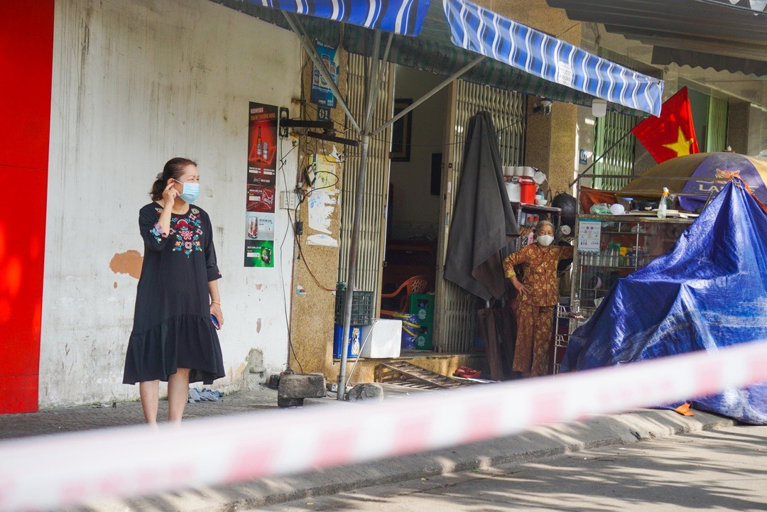 Đà Nẵng yêu cầu người dân hạn chế ra ngoài, không tụ tập quá 5 người 2 Đà Nẵng yêu cầu người dân hạn chế ra ngoài, không tụ tập quá 5 người 2