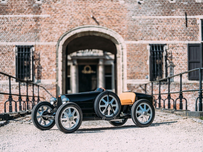 Xe đồ chơi Bugatti Baby II có giá đắt hơn cả Mazda MX-5 Miata  4