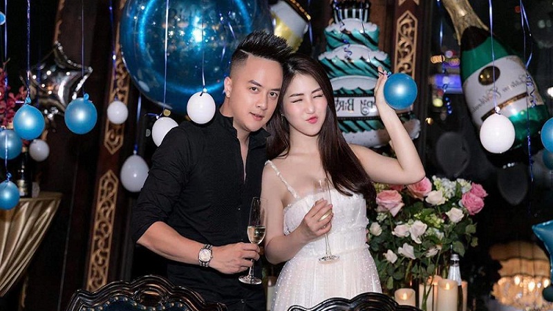 Hương Tràm vướng nghi vấn bầu bí, Cao Thái Sơn có hành động gây chú ý 3 Hương Tràm vướng nghi vấn bầu bí, Cao Thái Sơn có hành động gây chú ý 3