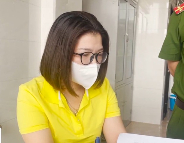 Chủ cơ sở tẩy trắng mực bằng hóa chất đổ lỗi cho nhân viên tự xin oxy già về tẩy 2 Chủ cơ sở tẩy trắng mực bằng hóa chất đổ lỗi cho nhân viên tự xin oxy già về tẩy 2