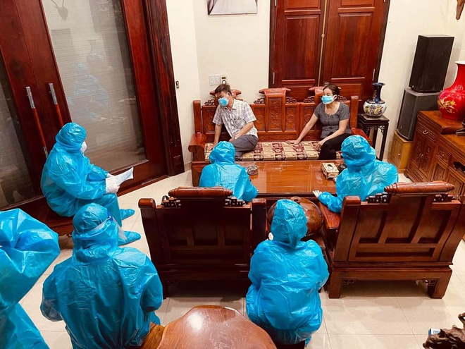 Hải Dương: Y sĩ về hưu bị phạt gần 60 triệu vì điều trị ho, sốt cho 2 F0 1 Hải Dương: Y sĩ về hưu bị phạt gần 60 triệu vì điều trị ho, sốt cho 2 F0 1