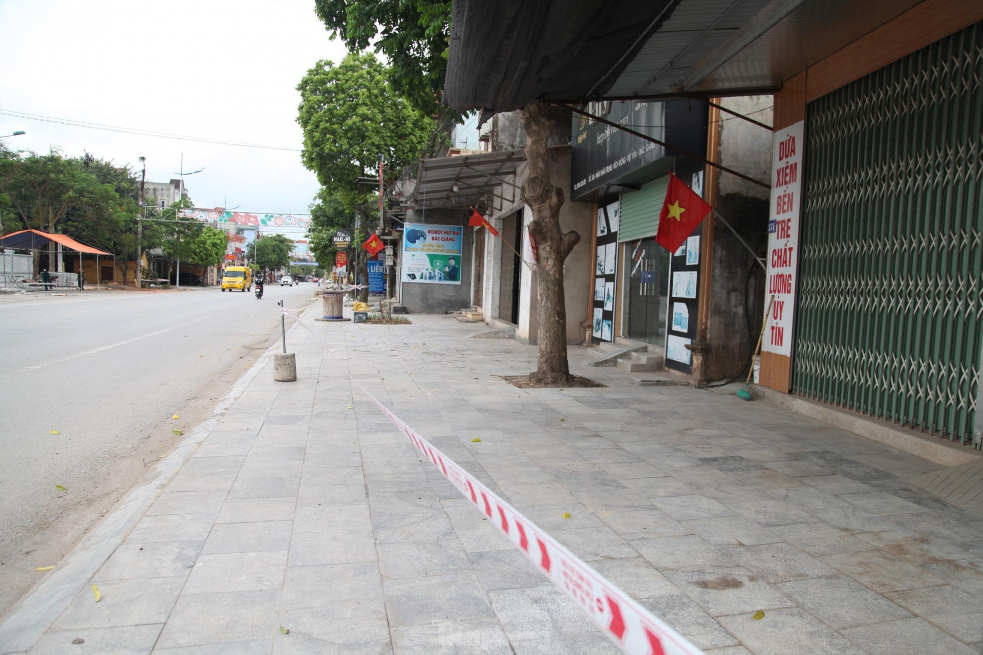 Bắc Giang kêu gọi nhà nhà cửa đóng then cài, đường phố phải vắng tanh 2 Bắc Giang kêu gọi nhà nhà cửa đóng then cài, đường phố phải vắng tanh 2