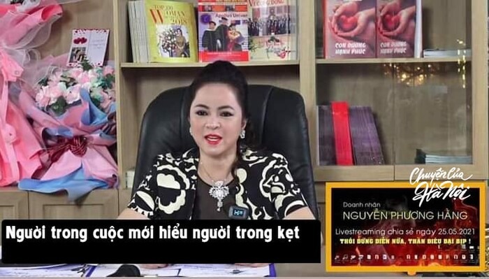 Diễm Hương, Hằng 'Túi' than ế ẩm, phải né sóng vì dân tình chỉ xem cô Phương Hằng livestream 1 Diễm Hương, Hằng 'Túi' than ế ẩm, phải né sóng vì dân tình chỉ xem cô Phương Hằng livestream 1
