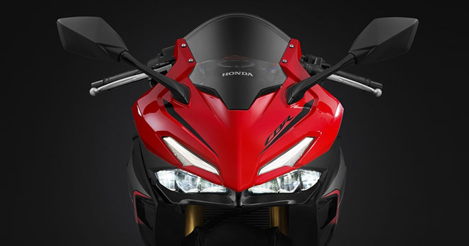 Lộ diên Yamaha YZF-R15 phiên bản hoàn toàn mới, chiếm ngôi của CBR150R 2021 3 Lộ diên Yamaha YZF-R15 phiên bản hoàn toàn mới, chiếm ngôi của CBR150R 2021 3
