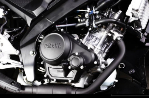 Honda CBR150R đối đầu trực tiếp Yamaha R15: Đâu mới là ông Vua motor cỡ nhỏ? 4