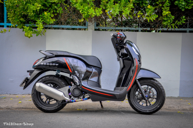 Cận cảnh Scoopy 110 Fi đẳng cấp mới lạ được ví như phiên bản tuyệt phẩm thế gian 14 Cận cảnh Scoopy 110 Fi đẳng cấp mới lạ được ví như phiên bản tuyệt phẩm thế gian 14