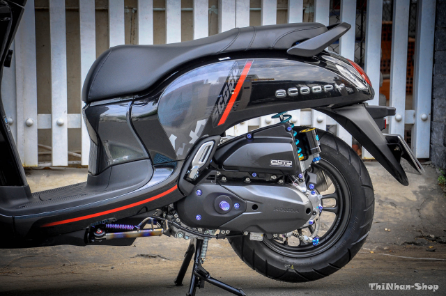 Cận cảnh Scoopy 110 Fi đẳng cấp mới lạ được ví như phiên bản tuyệt phẩm thế gian 10 Cận cảnh Scoopy 110 Fi đẳng cấp mới lạ được ví như phiên bản tuyệt phẩm thế gian 10