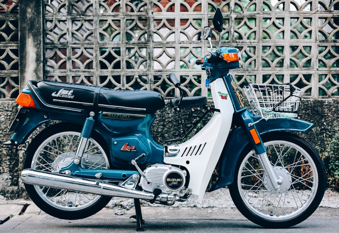 Huyền thoại Suzuki Bravo RC100 được hồi sinh khiến dân mê xe phấn khích 10 Huyền thoại Suzuki Bravo RC100 được hồi sinh khiến dân mê xe phấn khích 10