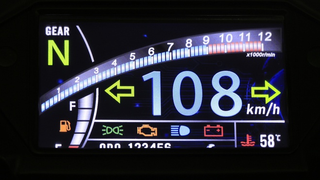 Cận cảnh 'siêu phẩm' Trung Quốc nhái Honda Winner X và Yamaha Exciter 155 3 Cận cảnh 'siêu phẩm' Trung Quốc nhái Honda Winner X và Yamaha Exciter 155 3