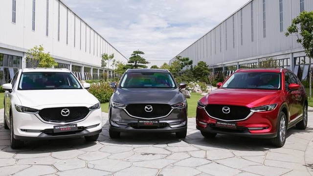 Cận Tết Hyundai SantaFe, Mazda CX-5 giảm giá không phanh lên tới gần 100 triệu đồng 3 Cận Tết Hyundai SantaFe, Mazda CX-5 giảm giá không phanh lên tới gần 100 triệu đồng 3
