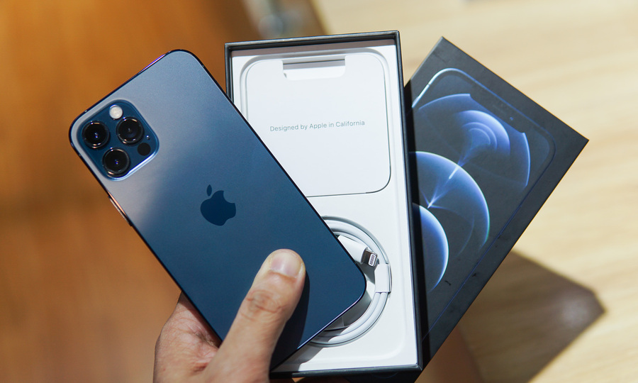 Người dân Trung Quốc đắn do giữa việc mua iPhone 12 hay ưu tiên hàng nội địa 2 Người dân Trung Quốc đắn do giữa việc mua iPhone 12 hay ưu tiên hàng nội địa 2
