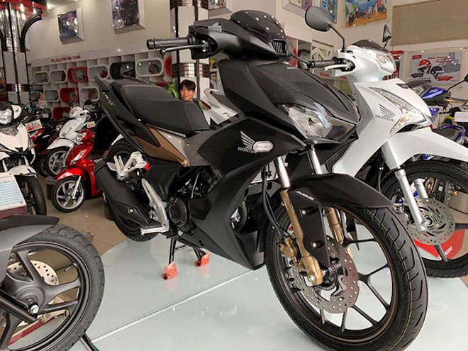 Top 4 xe máy giảm giá sâu sau Tết Nguyên Đán: Honda Winner X sánh đôi cùng AirBlade 1 Top 4 xe máy giảm giá sâu sau Tết Nguyên Đán: Honda Winner X sánh đôi cùng AirBlade 1