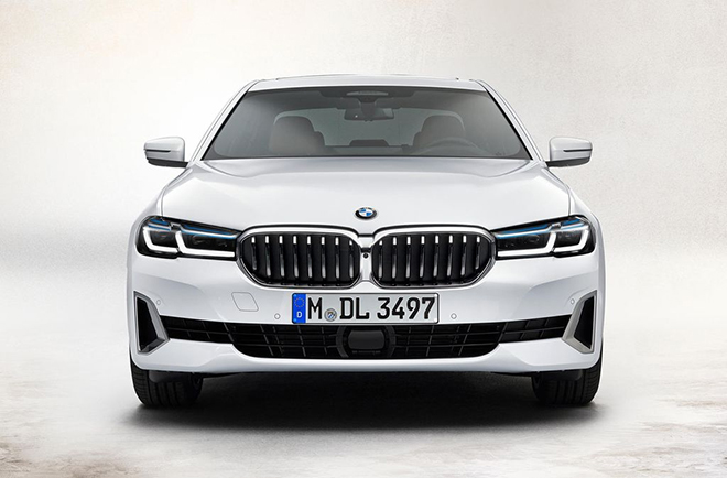 BMW 5-Series mới chính hãng trình làng tại Việt Nam, đối thủ nặng ký của Mercedes E-Class và Audi A6 1 BMW 5-Series mới chính hãng trình làng tại Việt Nam, đối thủ nặng ký của Mercedes E-Class và Audi A6 1