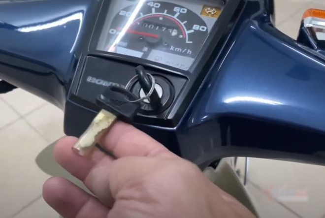 200 triệu cho huyền thoại Honda Super Cub C90: Đắt nhưng xứng đáng 2 200 triệu cho huyền thoại Honda Super Cub C90: Đắt nhưng xứng đáng 2