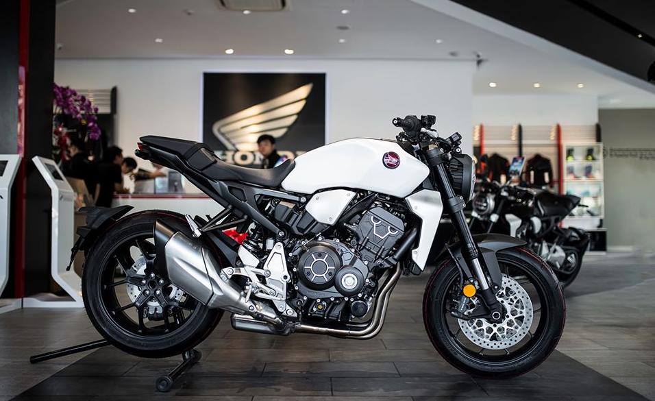 Điểm mặt những chiếc naked bike chính hãng ‘sang, xịn, mịn’ nhất Việt Nam - Ảnh 2 Điểm mặt những chiếc naked bike chính hãng ‘sang, xịn, mịn’ nhất Việt Nam - Ảnh 2