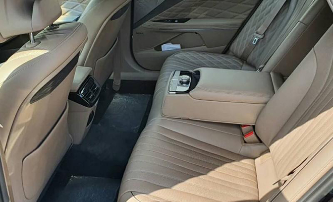 KIA K8 rò rỉ ảnh nội thất xịn, chất như xe sang 5 KIA K8 rò rỉ ảnh nội thất xịn, chất như xe sang 5