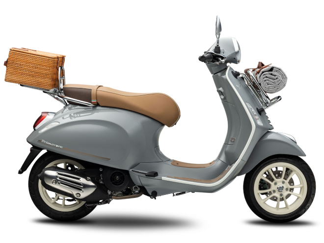 Vespa chào hàng phiên bản dã ngoại: Số lượng chỉ có 300 chiếc tại Việt Nam 2 Vespa chào hàng phiên bản dã ngoại: Số lượng chỉ có 300 chiếc tại Việt Nam 2