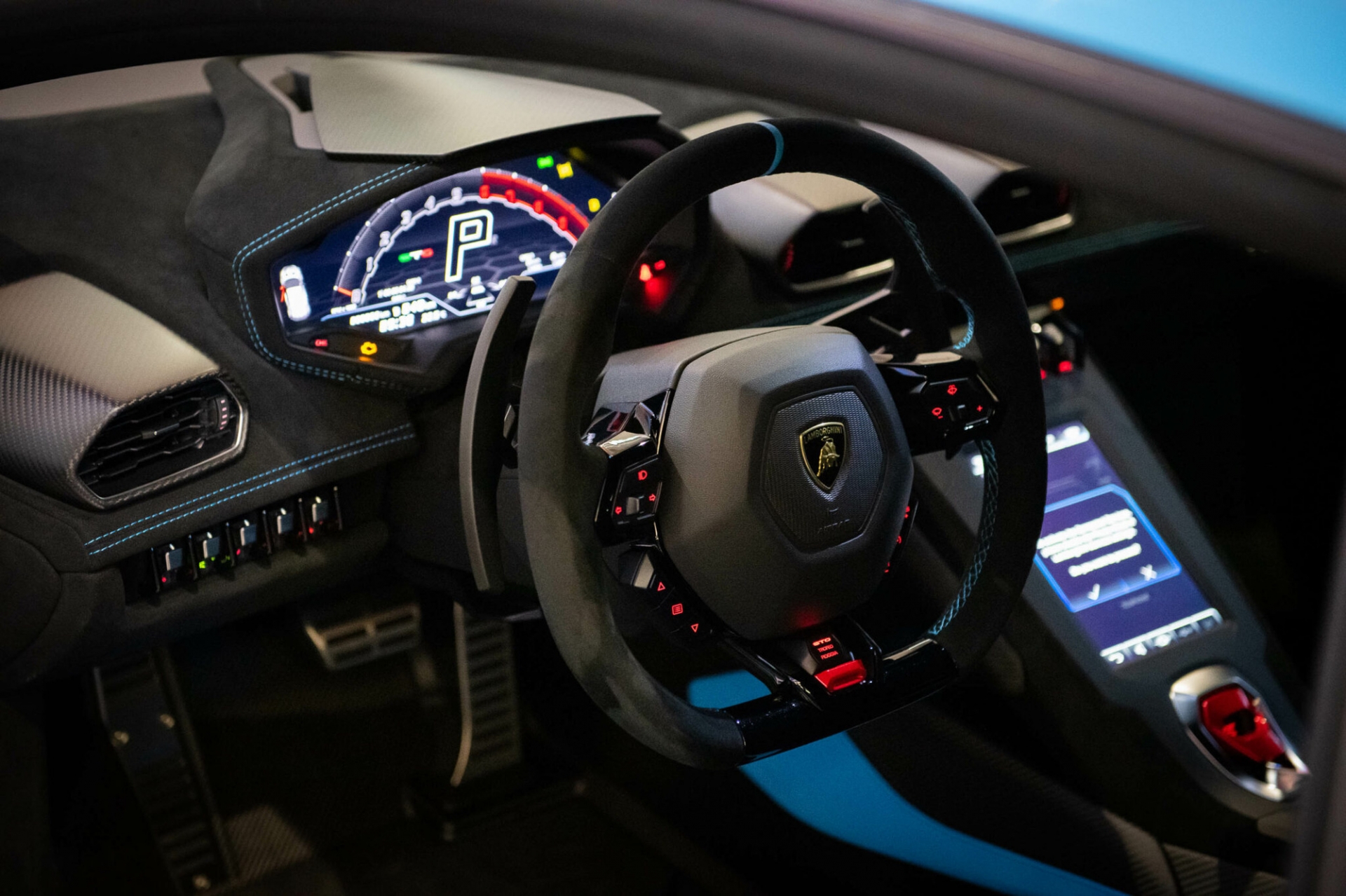 Lamborghini phiên bản xe đua đầu tiên đã có chủ sở hữu 6 Lamborghini phiên bản xe đua đầu tiên đã có chủ sở hữu 6