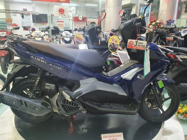 Sức hút vượt trội của Honda AirBlade và động thái mới nhất đến từ các đại lý 3 Sức hút vượt trội của Honda AirBlade và động thái mới nhất đến từ các đại lý 3