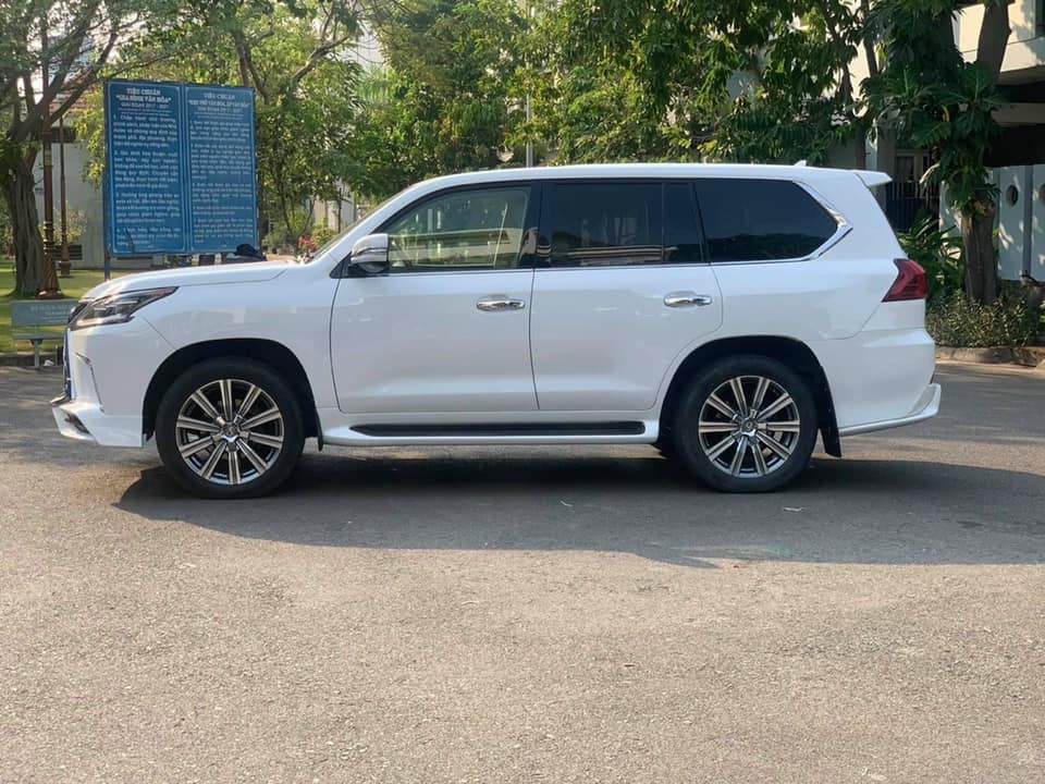 Mua Lexus LX 570 độ gói Super Sport 2020, chủ xe được gì khi tiết kiệm hơn 6 tỷ 2 Mua Lexus LX 570 độ gói Super Sport 2020, chủ xe được gì khi tiết kiệm hơn 6 tỷ 2