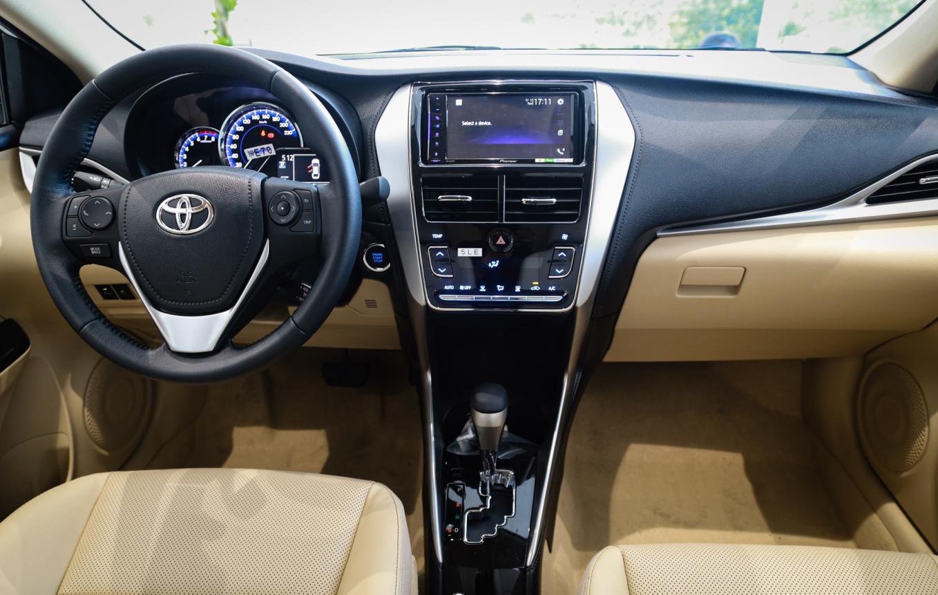 Toyota Vios 2021: Có thực sự xứng đáng trở thành chiếc xe ‘quốc dân’ 3 Toyota Vios 2021: Có thực sự xứng đáng trở thành chiếc xe ‘quốc dân’ 3