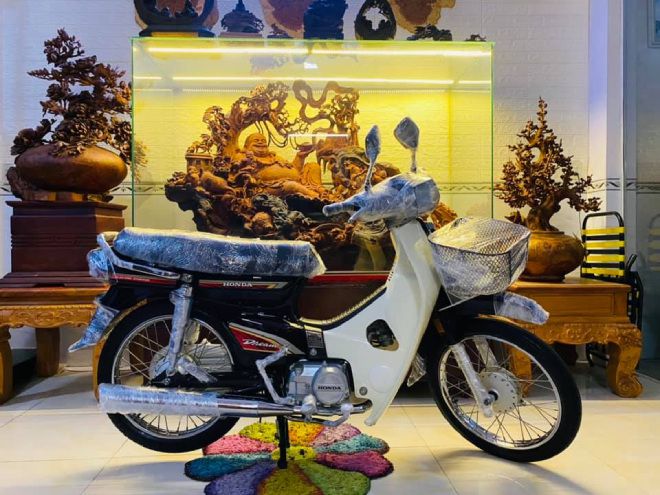 Honda Dream II nhập Thái chào mua giá không tưởng, vẫn tìm ra được chủ mới 1 Honda Dream II nhập Thái chào mua giá không tưởng, vẫn tìm ra được chủ mới 1