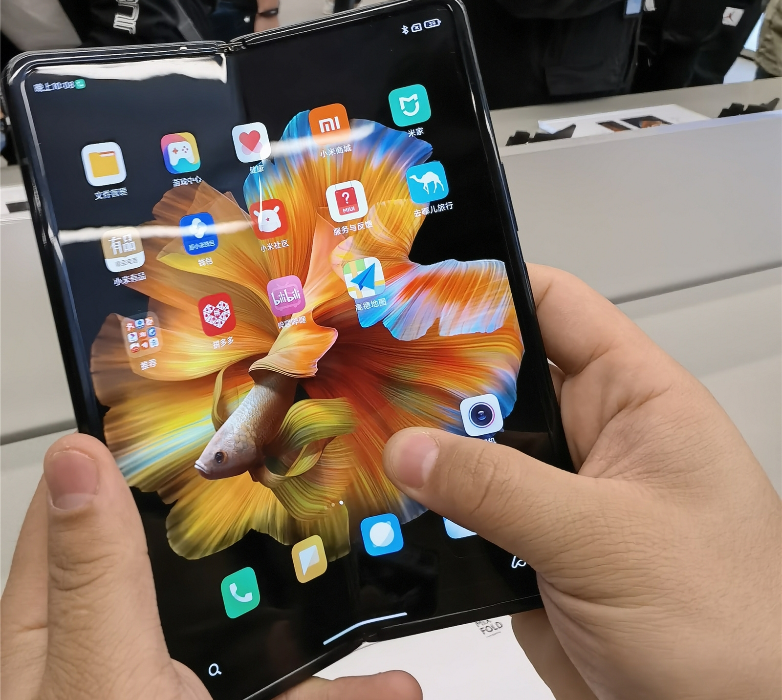 Người Trung Quốc chê ỏng chê eo siêu phẩm đình đám của Xiaomi 1 Người Trung Quốc chê ỏng chê eo siêu phẩm đình đám của Xiaomi 1