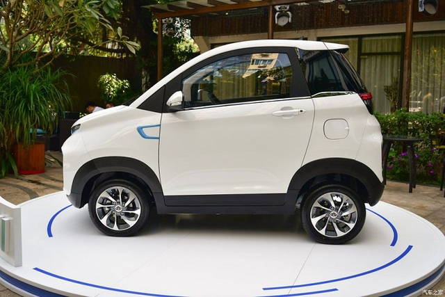 Xe điện Trung Quốc khiến cả thế giới sửng sốt, giá chưa bằng chiếc Honda SH 2 Xe điện Trung Quốc khiến cả thế giới sửng sốt, giá chưa bằng chiếc Honda SH 2