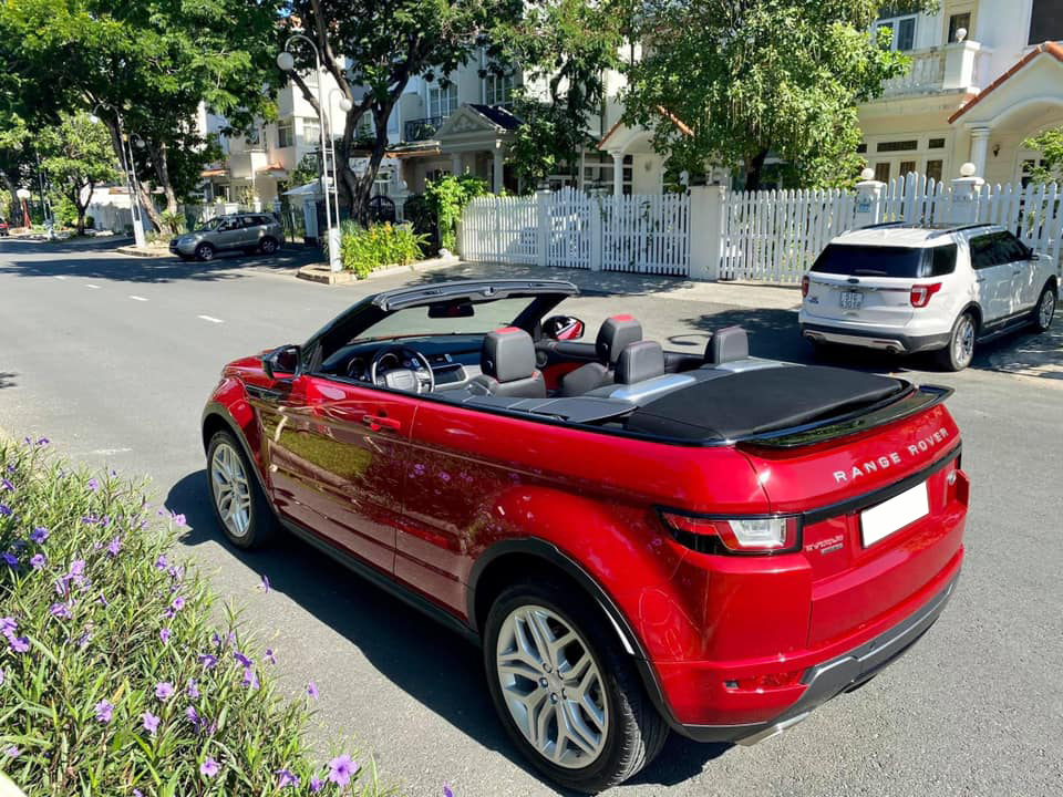 Chủ cũ chịu lỗ, rao bán chiếc Range Rover hàng hiếm mới chạy 900km 3 Chủ cũ chịu lỗ, rao bán chiếc Range Rover hàng hiếm mới chạy 900km 3