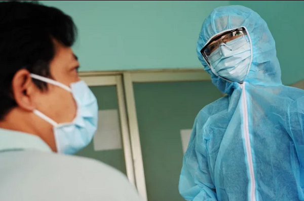 Việt Nam ghi nhận 126 ca nghi mắc Covid-19, hơn 31.600 người phải theo dõi y tế 1