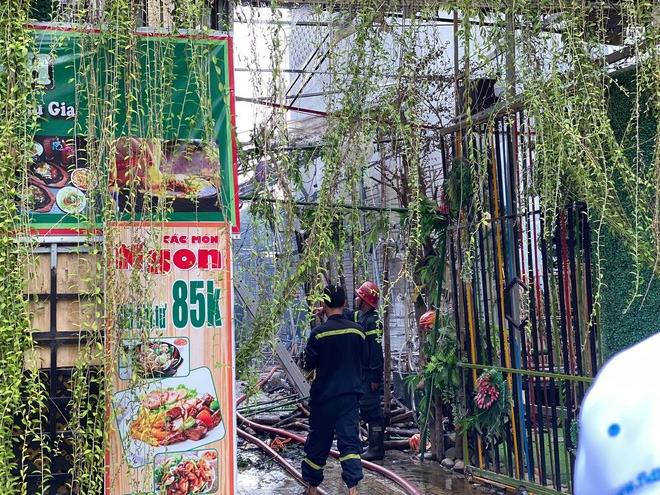 Cháy lớn ở nhà hàng tiệc cưới tại Sài Gòn, chưa thống kê thiệt hại 3