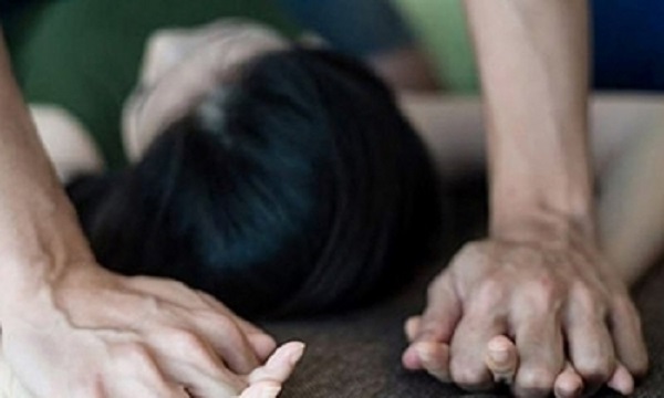 Bắc Giang: Vừa tròn 49 ngày mẹ mất, thiếu nữ 15 tuổi tố bố đẻ nhiều lần xâm hại 1