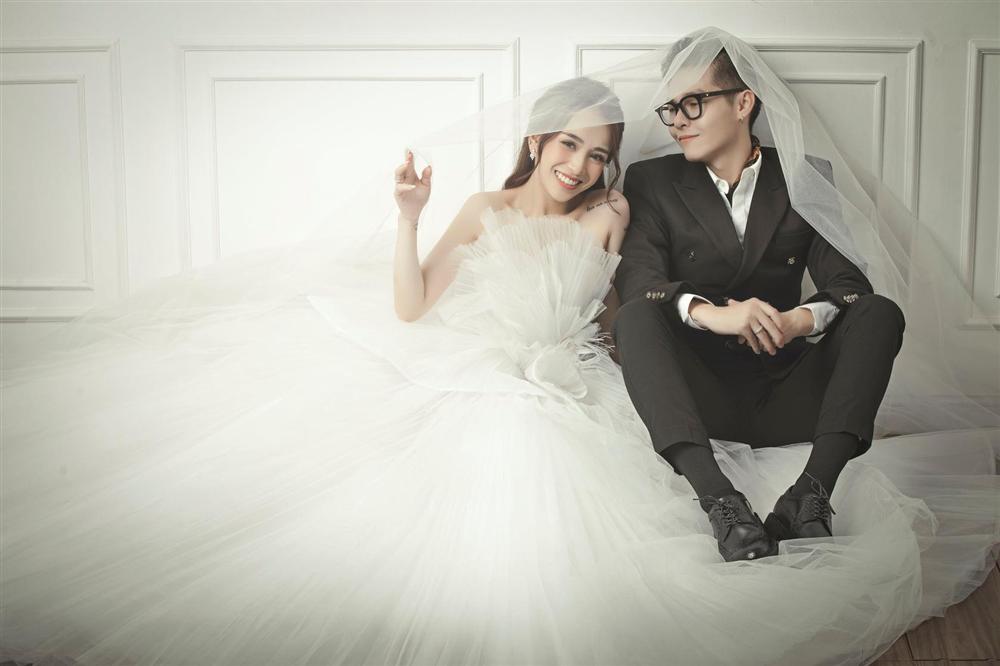 Ái nữ nhà đại gia Minh Nhựa 'rửa mắt' fan bằng 3 bộ ảnh cưới đẹp mướt mắt 2