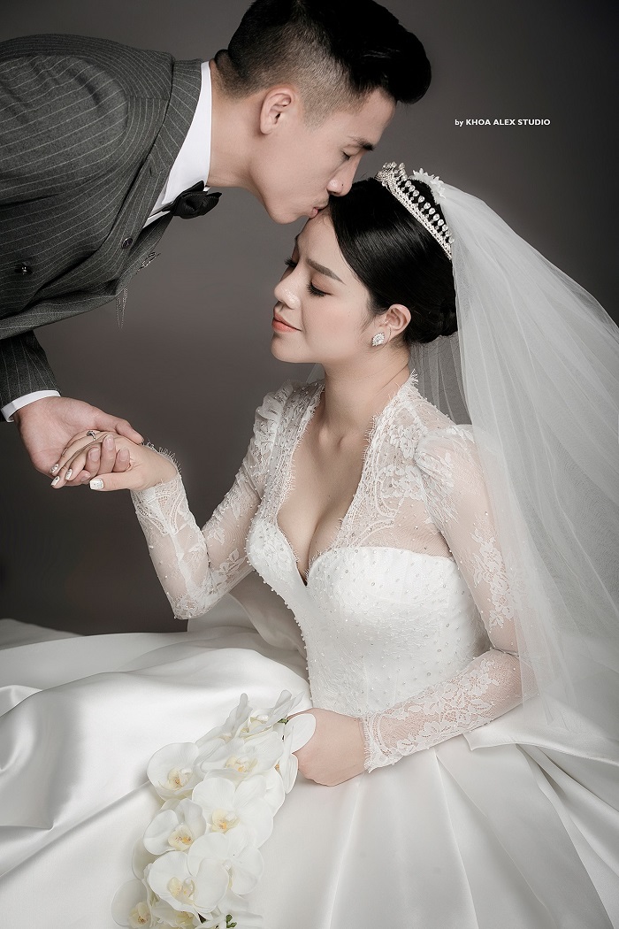 Ngắm trọn bộ ảnh cưới đẹp như cổ tích của hậu vệ Bùi Tiến Dũng và bà xã Khánh Linh  3
