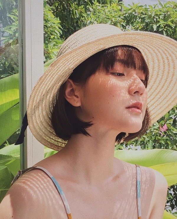 Chỉ sau 1 đêm bị réo tên 'trà xanh' Hải Tú, 'gà cưng' Sơn Tùng bất ngờ tăng follow nườm nượp 3 Chỉ sau 1 đêm bị réo tên 'trà xanh' Hải Tú, 'gà cưng' Sơn Tùng bất ngờ tăng follow nườm nượp 3