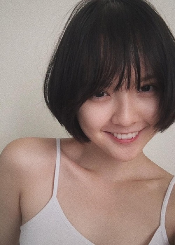 Mặt mộc của Hải Tú khiến dân tình thất vọng, còn đâu 'gà cưng' của Sơn Tùng 3 Mặt mộc của Hải Tú khiến dân tình thất vọng, còn đâu 'gà cưng' của Sơn Tùng 3