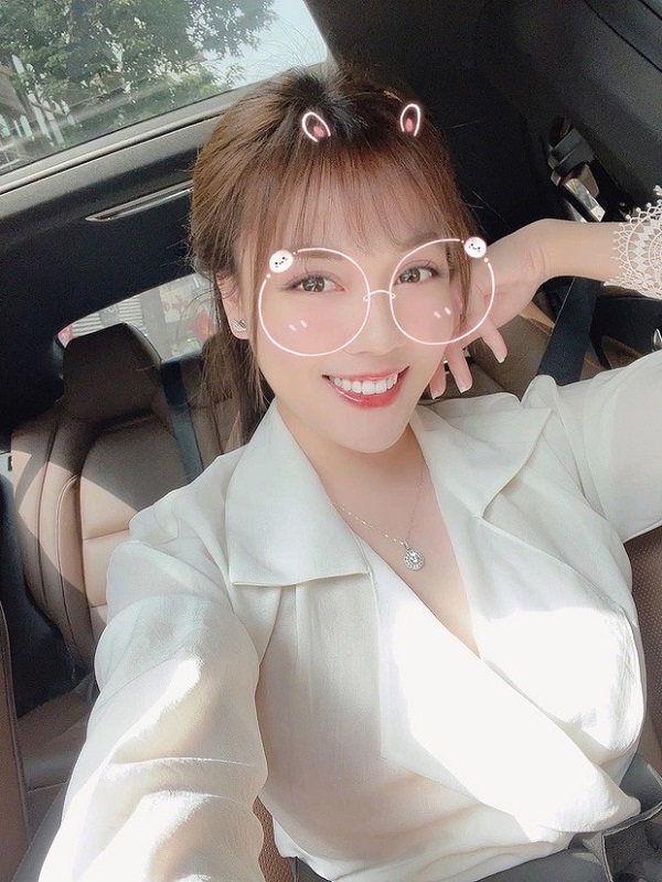 Phản ứng bất ngờ của Âu Hà My khi được dân mạng thúc 'trả thù' kẻ phản bội 1 Phản ứng bất ngờ của Âu Hà My khi được dân mạng thúc 'trả thù' kẻ phản bội 1
