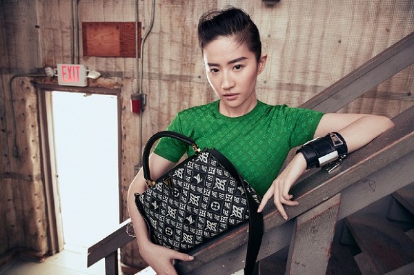 Vô tình bắt trend 'trà xanh' ở Việt Nam, Lưu Diệc Phi phơi bày khuyết điểm 2 Vô tình bắt trend 'trà xanh' ở Việt Nam, Lưu Diệc Phi phơi bày khuyết điểm 2
