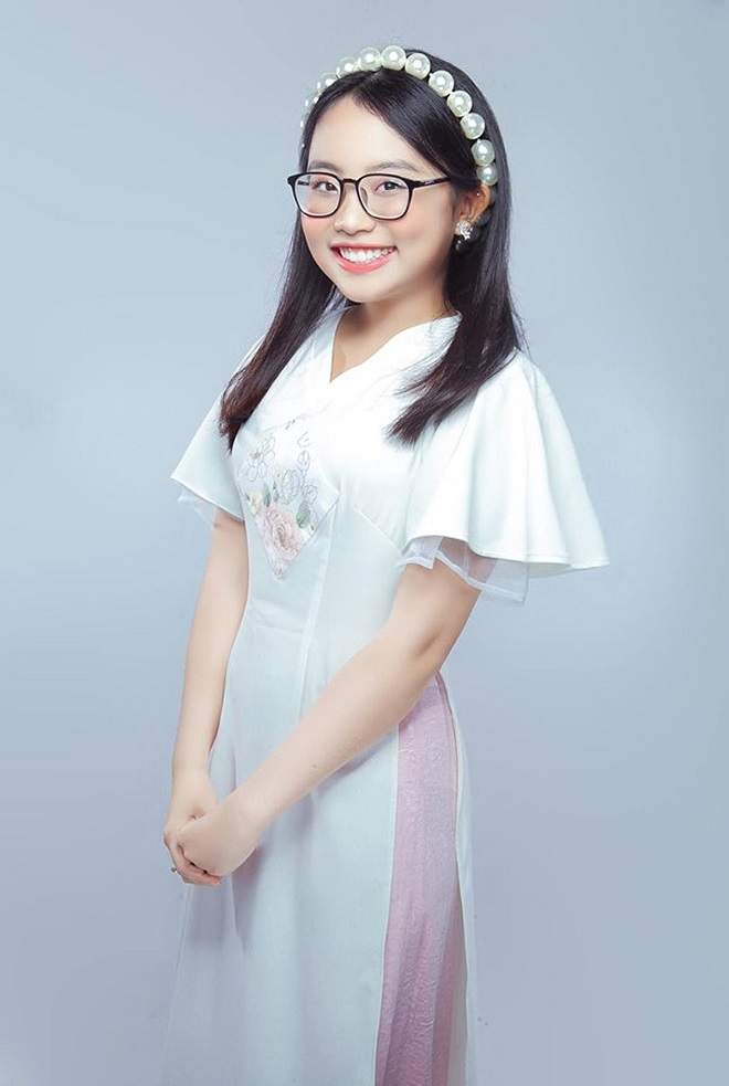 6 năm được bố nuôi nâng đỡ, Phương Mỹ Chi tiết lộ mối quan hệ cha con hiện tại 4 6 năm được bố nuôi nâng đỡ, Phương Mỹ Chi tiết lộ mối quan hệ cha con hiện tại 4