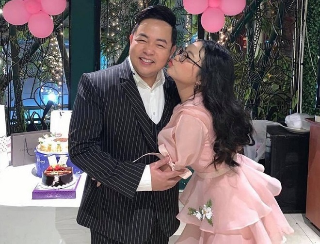 6 năm được bố nuôi nâng đỡ, Phương Mỹ Chi tiết lộ mối quan hệ cha con hiện tại 2 6 năm được bố nuôi nâng đỡ, Phương Mỹ Chi tiết lộ mối quan hệ cha con hiện tại 2