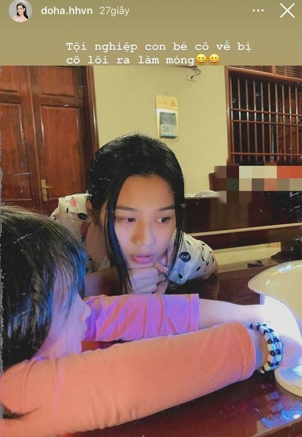 Đỗ Thị Hà bị soi gương mặt không son phấn, nhan sắc liệu có xứng danh Hoa hậu 1 Đỗ Thị Hà bị soi gương mặt không son phấn, nhan sắc liệu có xứng danh Hoa hậu 1