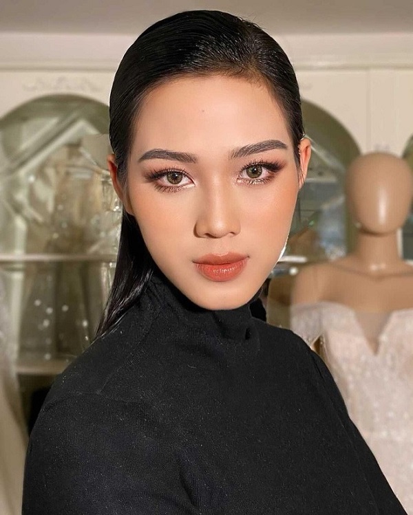 Đỗ Thị Hà bị soi gương mặt không son phấn, nhan sắc liệu có xứng danh Hoa hậu 6 Đỗ Thị Hà bị soi gương mặt không son phấn, nhan sắc liệu có xứng danh Hoa hậu 6