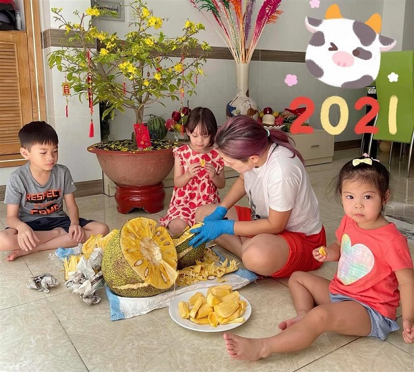Con trai Ngô Kiến Huy về Việt Nam ăn Tết, dân tình tò mò phản ứng của bố đẻ 5 Con trai Ngô Kiến Huy về Việt Nam ăn Tết, dân tình tò mò phản ứng của bố đẻ 5
