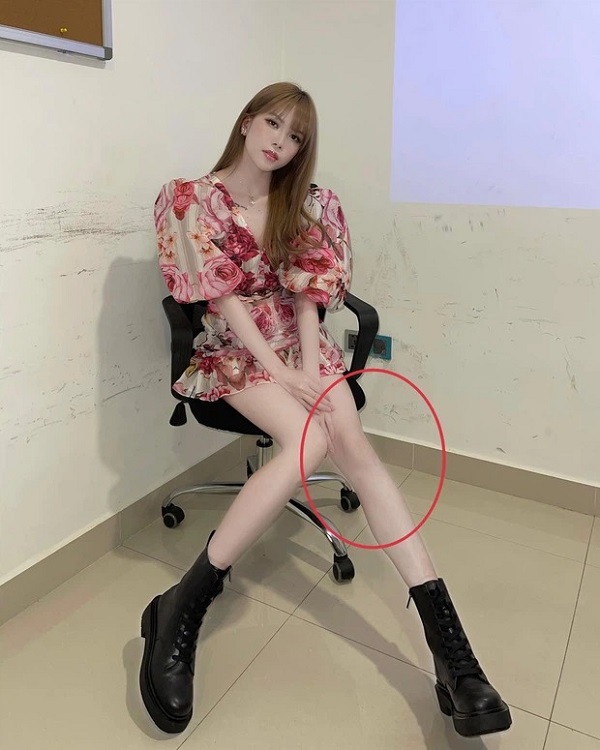 Thiều Bảo Trâm đăng ảnh rạng rỡ, antifan liền vào tố cố tình photoshop chân tay cho gầy 4 Thiều Bảo Trâm đăng ảnh rạng rỡ, antifan liền vào tố cố tình photoshop chân tay cho gầy 4