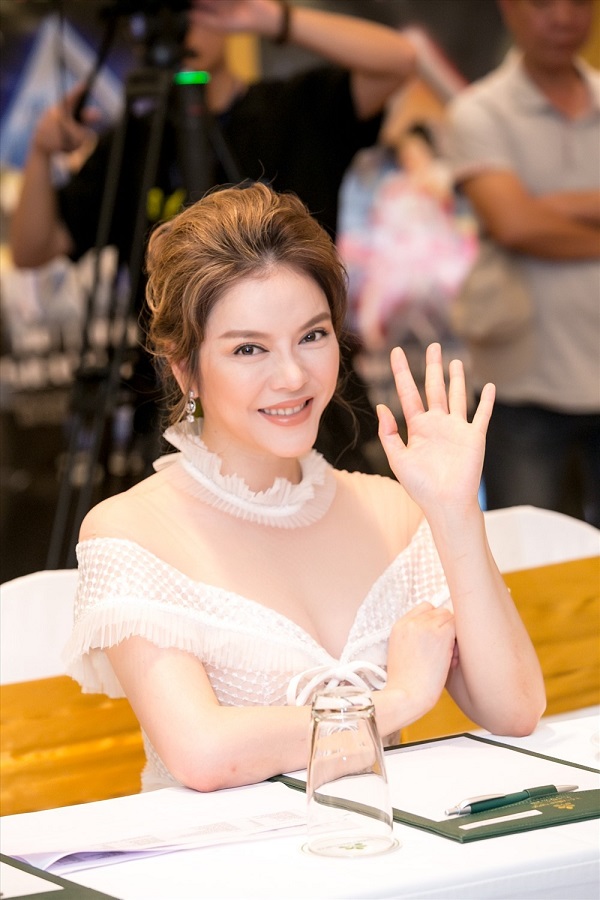 Mỹ Tâm vừa rộ tin hẹn hò Mai Tài Phến, Lý Nhã Kỳ đã vội giận hờn muốn 'chốt đơn' 1 Mỹ Tâm vừa rộ tin hẹn hò Mai Tài Phến, Lý Nhã Kỳ đã vội giận hờn muốn 'chốt đơn' 1